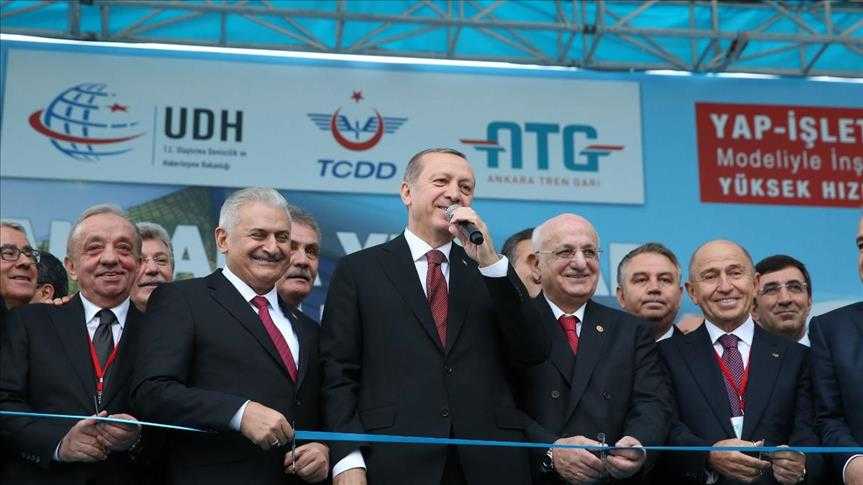أردوغان ويلدرم يفتتحان محطة قطارات سريعة في العاصمة التركية أنقرة