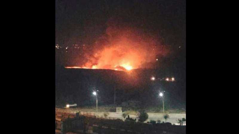 حرائق ضخمة تلتهم مطار المزة العسكري