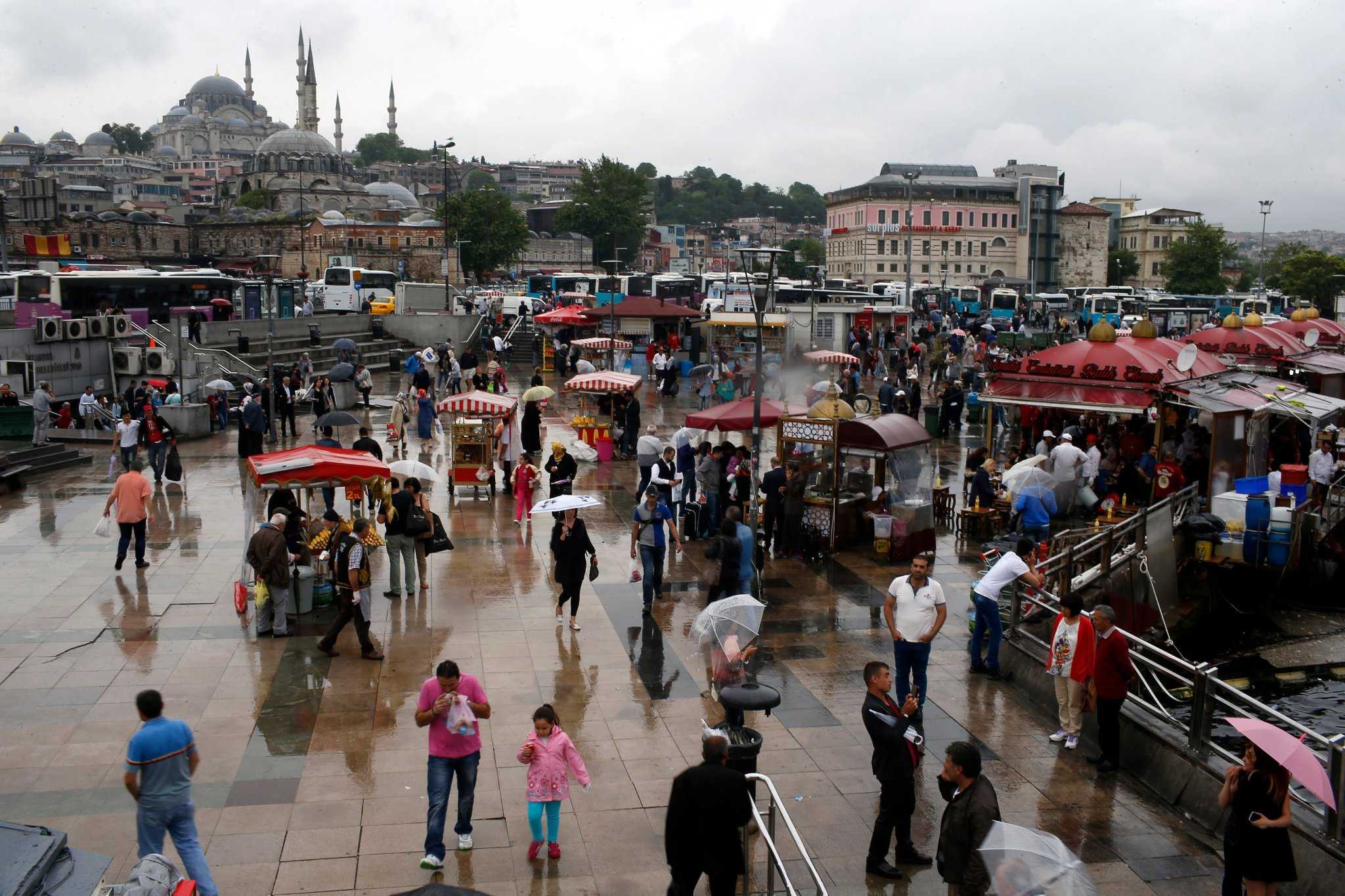 #إسطنبول تصدرت المدن التركية بعدد السكان الذي بلغ 14 مليونا و804 آلاف و116 شخصا عام 2016 ما يعادل 18.5%من مجموع عدد سكان البلاد