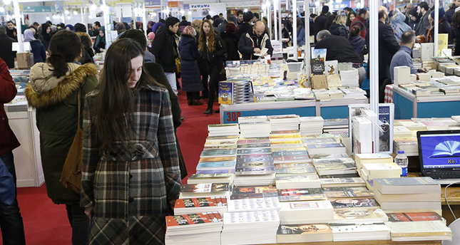 معرض "إسطنبول الدولي الرابع للكتاب"