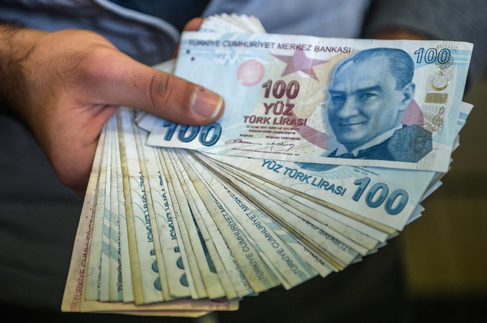 النشرة الصباحية لسعر صرف الدولار واليورو مقابل الليرة التركية اليوم السبت 13.01.2018