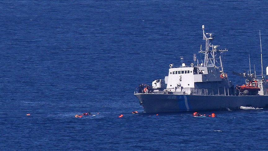 تركيا… مناورات بحرية لاعتراض قارب مهاجرين وإيقاف مهرب
