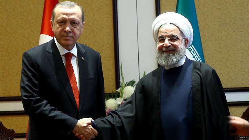 روحاني: ليس هناك ما يعيق تعزيز التعاون مع تركيا