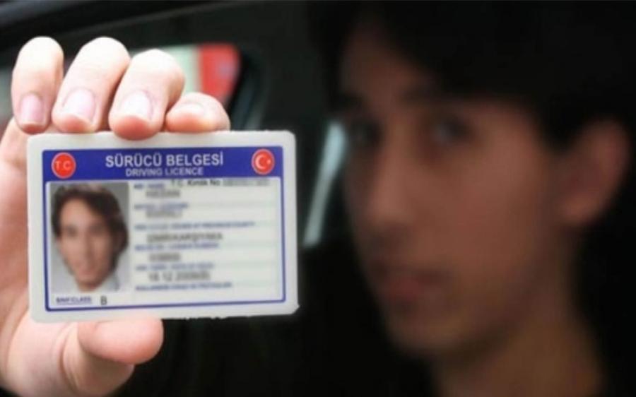 هذه هي رخص القيادة العربية التي يمكن تبديلها الى رخصة قيادة تركية (فيديو)