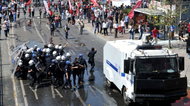 الشرطة التركية في ميدان تقسيم