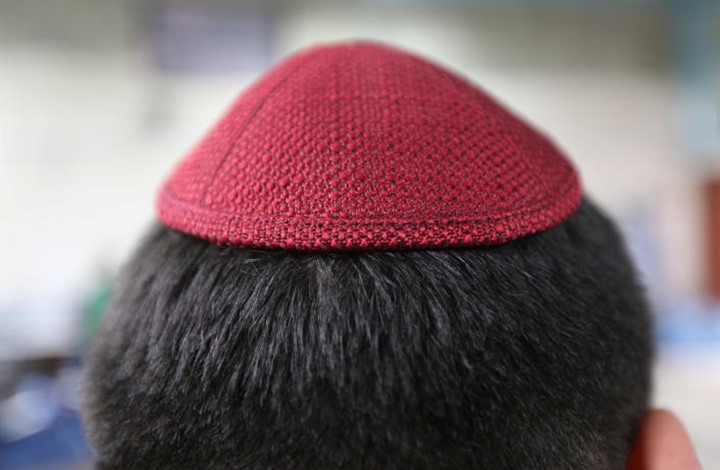 قبعة حاخام يهودي