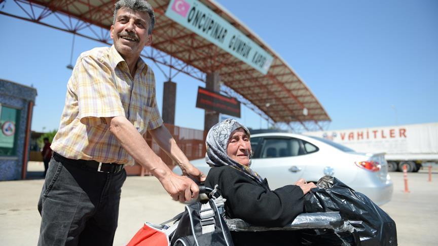 تركيا تكشف عن عدد السوريين الذين غادروا لزيارة عيد الأضحى المبارك