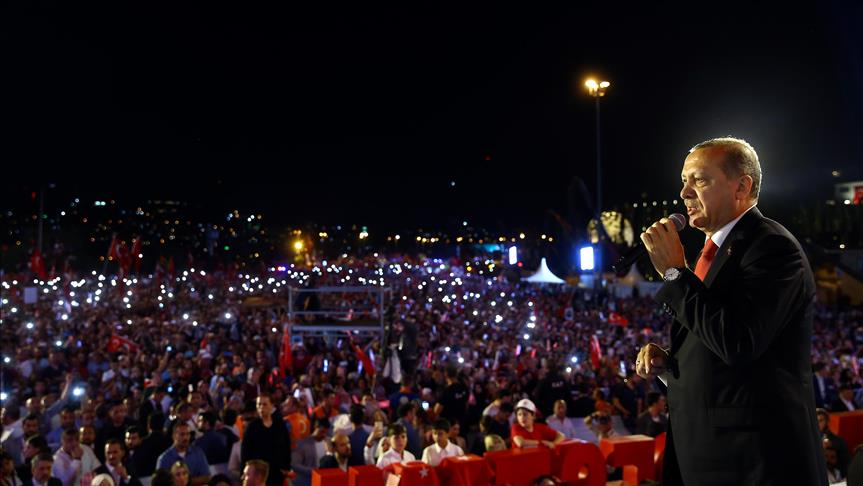 أردوغان: قدمنا ليلة الانقلاب 250 شهيدًا وكسبنا مستقبل البلاد
