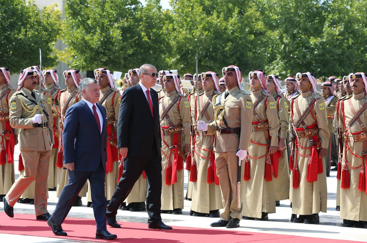 ملك الأردن يستقبل الرئيس التركي رجب طيب أردوغان بمراسم رسمية في العاصمة عمان