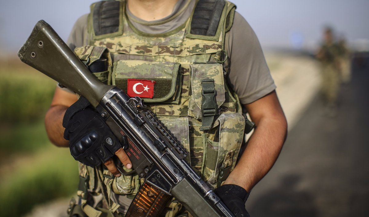جندي في الجيش التركي