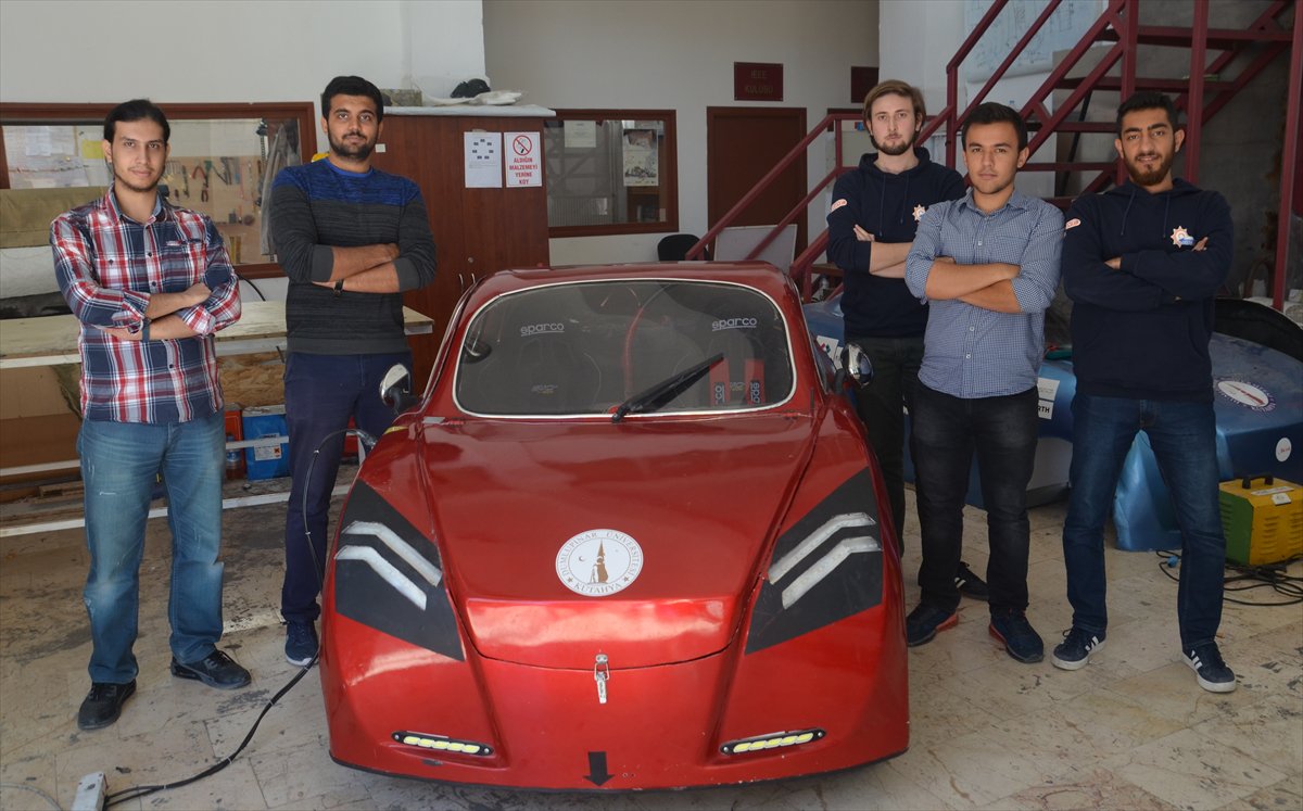 طلاب أتراك يصنعون سيارة تعمل بالطاقة الكهربائية .. تعرّف على أهم ميزاتها
