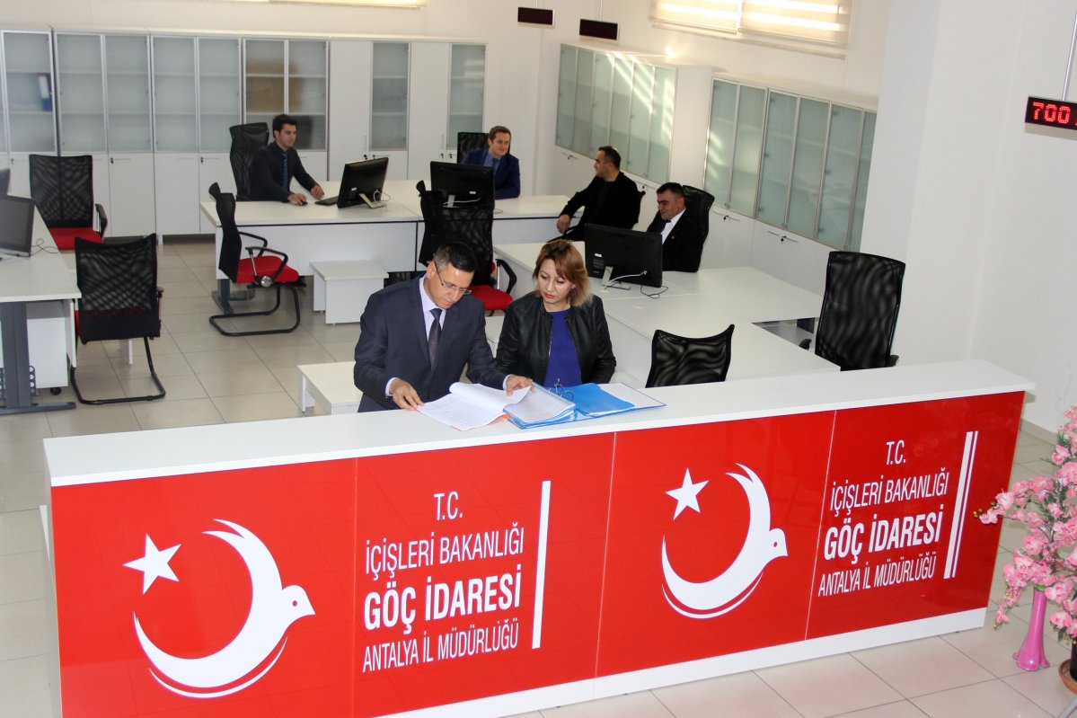 المعلمين وأصحاب الشهادات والمستثمرين الذين لم يتم ترشيح أسمائهم للحصول على الجنسية التركية الاستثنائية