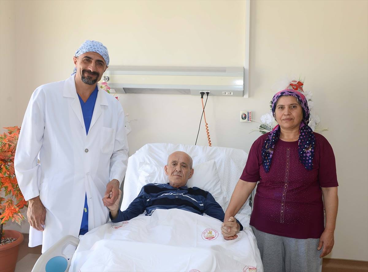 تركي 63 عاماً يتشبث بالحياة رغم توقف قلبه عن النبض 15 مرة خلال 4 أشهر