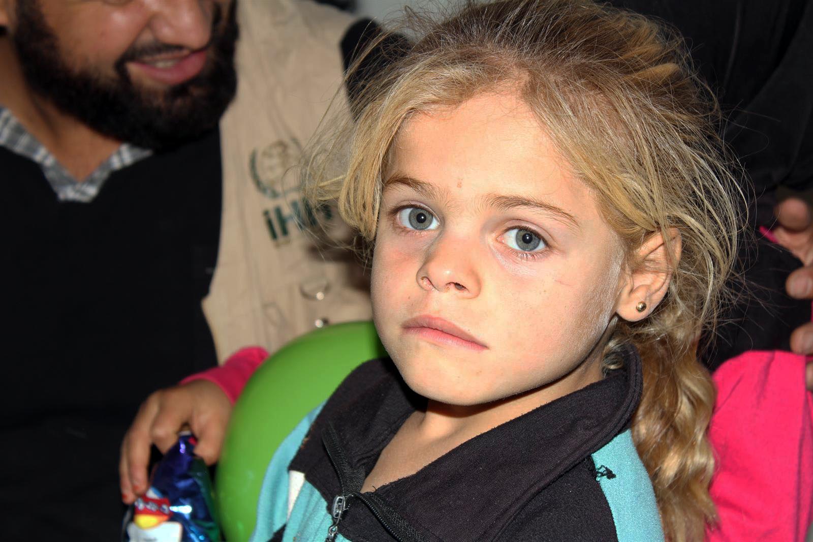هيئة الإغاثة الإنسانية التركية تكفل 369 يتيم سوري جديد