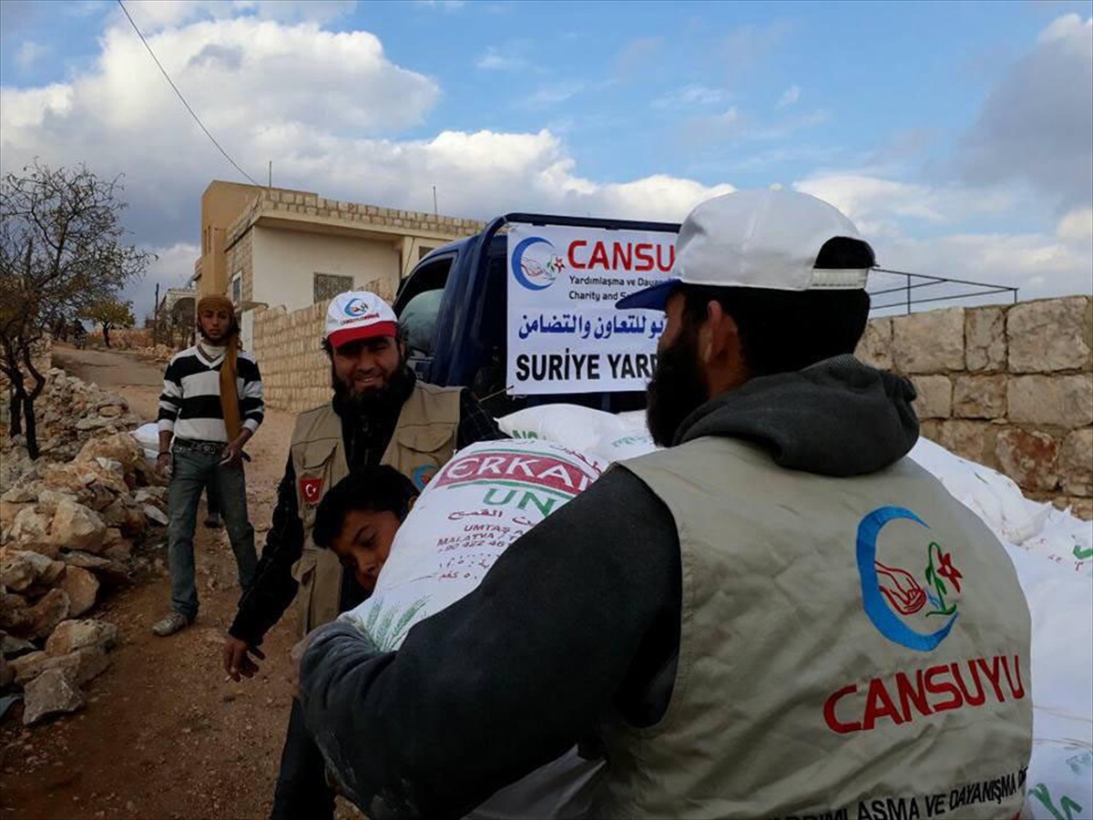 مساعدات ماليزية تصل إلى النازحين السوريين في إدلب عبر تركيا