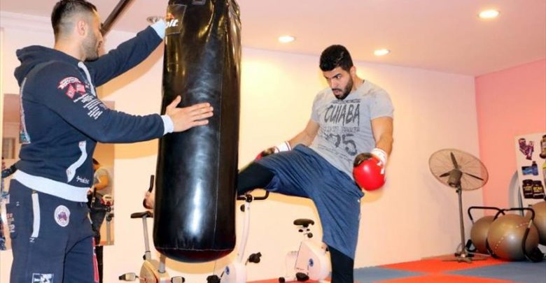 ” قتيبة الديب” لاعب كيك بوكسينغ سوري يرغب بتمثيل تركيا في البطولات العالمية