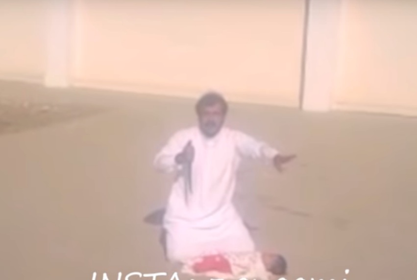 تفاصيل صادمة لمحاولة سعودي ذبح ابنه في باحة المدرسة (فيديو)