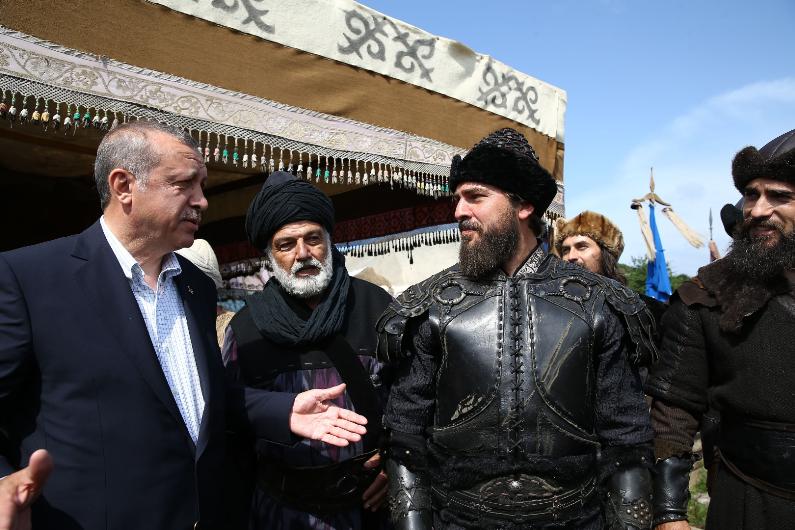 أردوغان يزور مكان تصوير مسلسل قيامة أرطغرل
