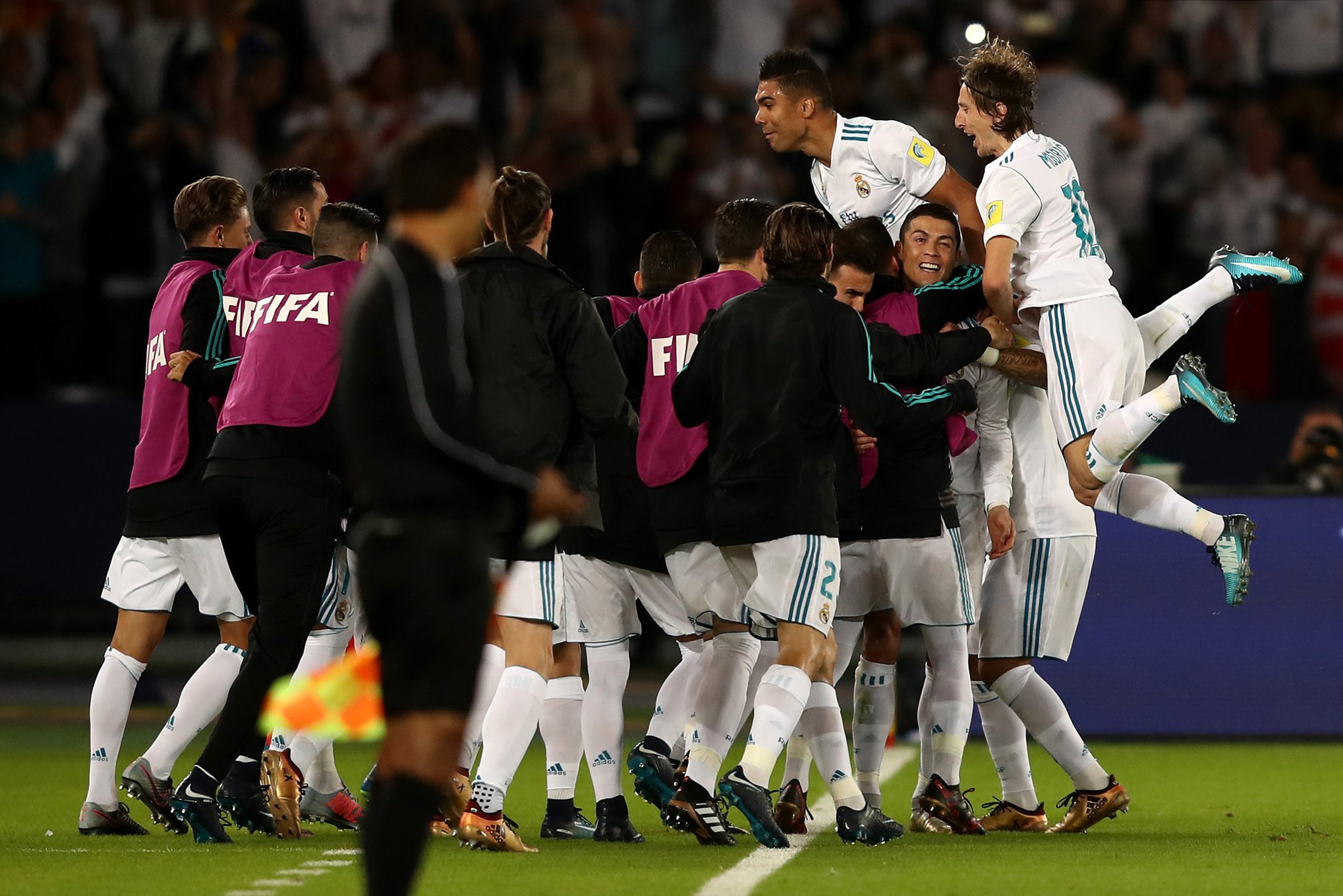 عاجل: ريال مدريد يتوج بكأس العالم للأندية بفوزه على جريميو 1 – 0