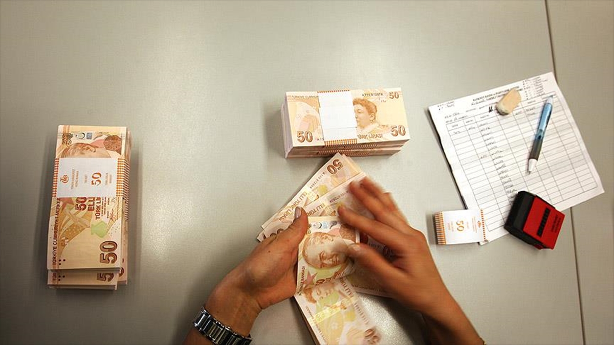 نشرة سعر صرف الليرة التركية مقابل العملات الاجنبية والذهب اليوم الجمعة