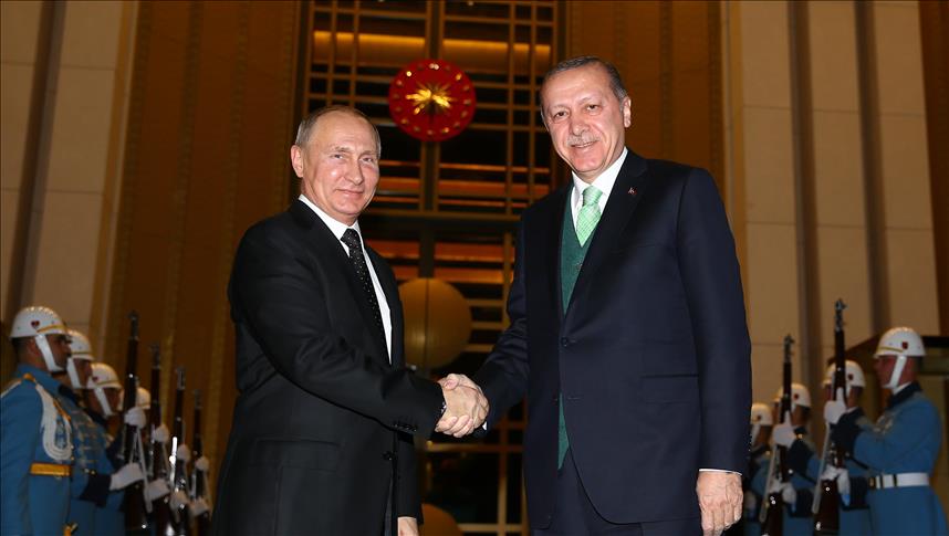 شاهد: أردوغان يستقبل نظيره الروسي في أنقرة بمراسم رسمية