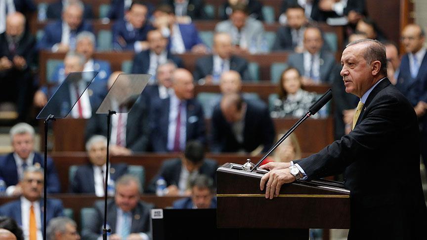 خبير تركي يحذر المعارضة من إجراءات تقوم بها وتعود بأمر خطير على السوريين في شوراع تركيا
