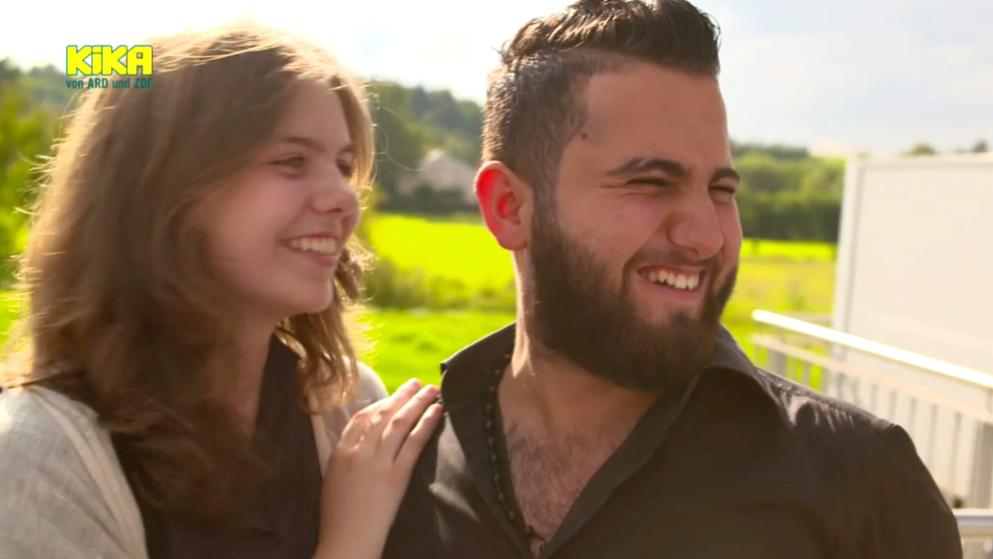 غضب في ألمانيا على خلفية قصة حب بين لاجئ سوري وفتاة ألمانية .. لهذه الأسباب (فيديو)