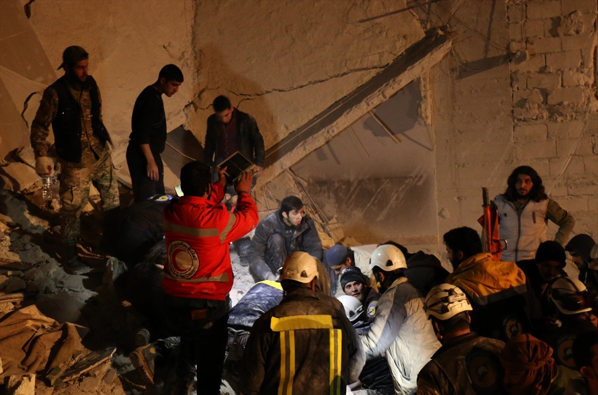 ارتفاع ضحايا تفجيرات في #إدلب السورية إلى 30 قتيلا (صور + فيديو)