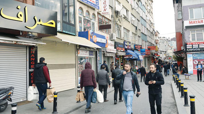 بلدية إسطنبول تنفي خبراً عن السوريين