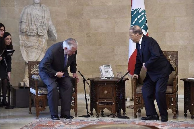 موقف محرج للغاية .. ماذا حدث لوزير الخارجية الأمريكية في لبنان؟