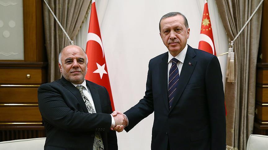 أردوغان يستقبل العبادي بالمجمع الرئاسي في أنقرة