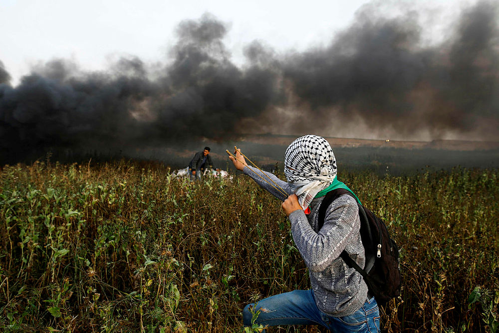 الفلسطينيون يبدأون فعاليات “جمعة الكوتشوك”