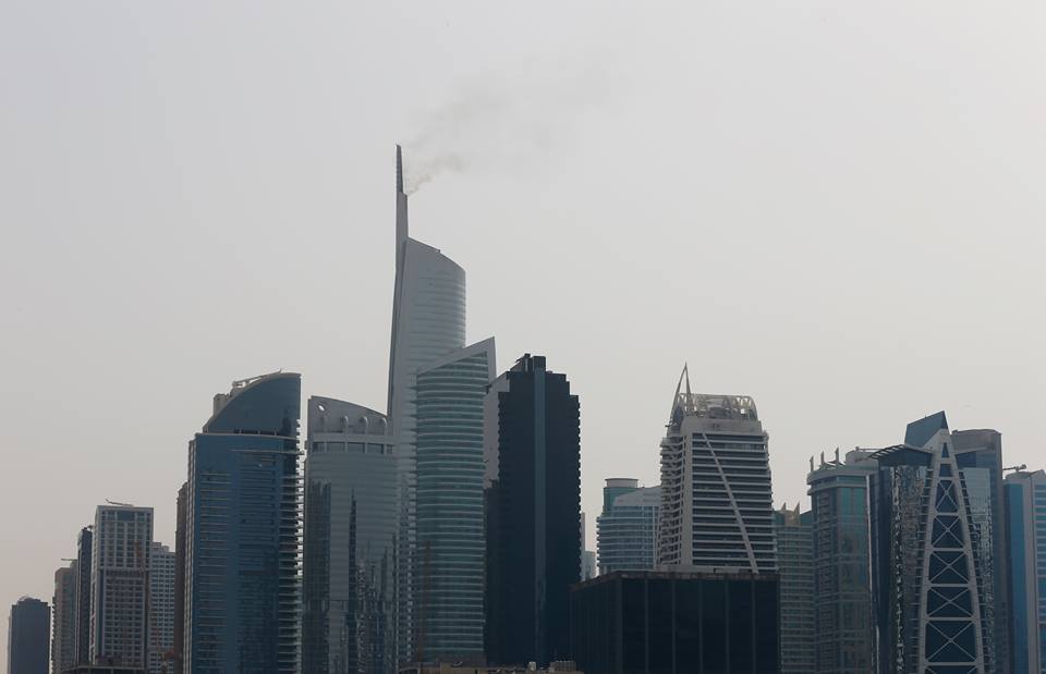 حريق جديد يشب في أحد أبراج دبي
