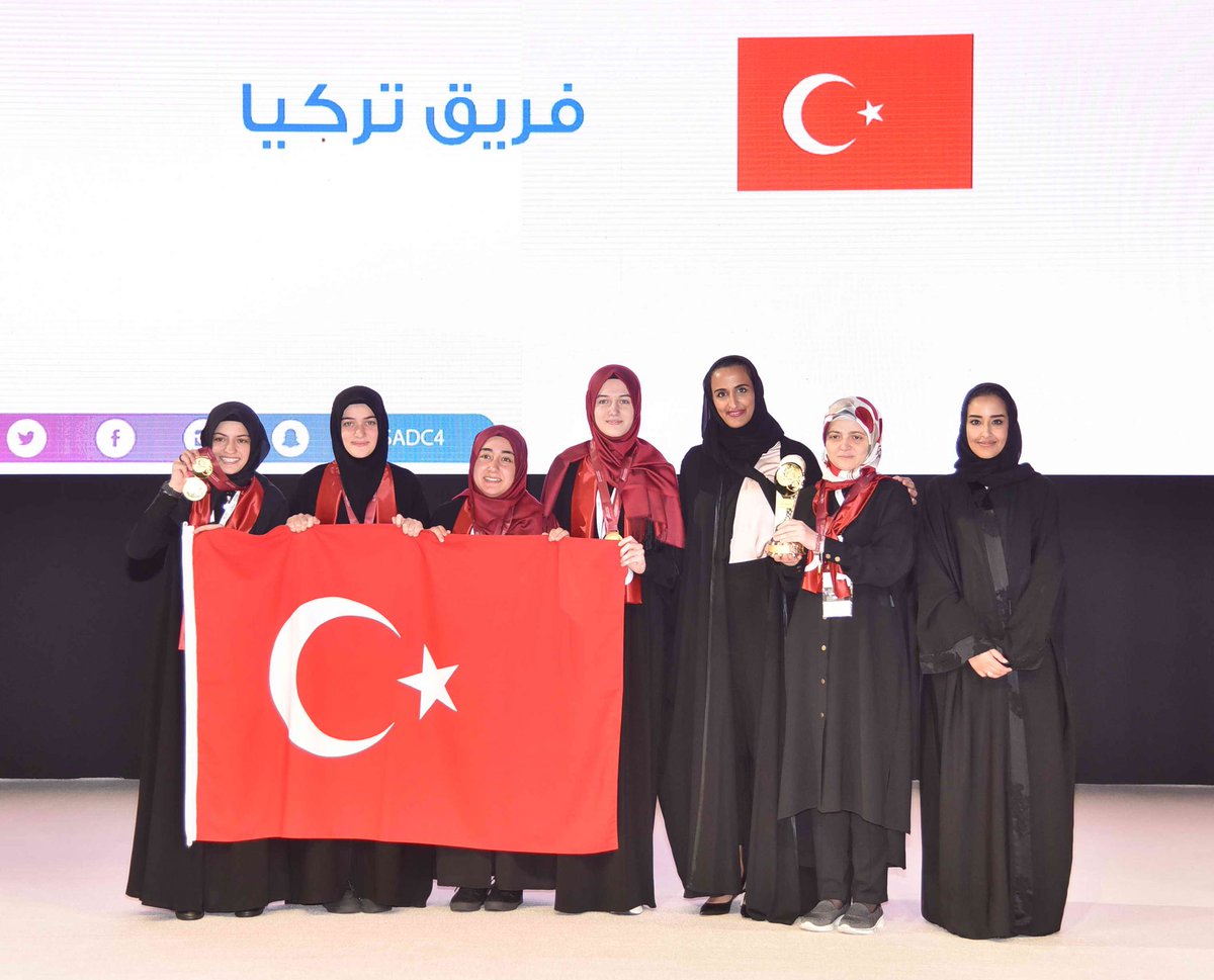 الرئيس #أردوغان يهنئ طلاب #تركيا لفوزهم بالبطولة الدولية لمناظرات المدارس باللغة العربية
