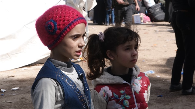 هل تذكران الشقيقتان “نور وآلاء”!! وصلتا إدلب مع مهجري الغوطة