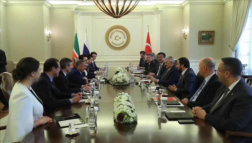 يلدريم يلتقي رئيس تتارستان في أنقرة