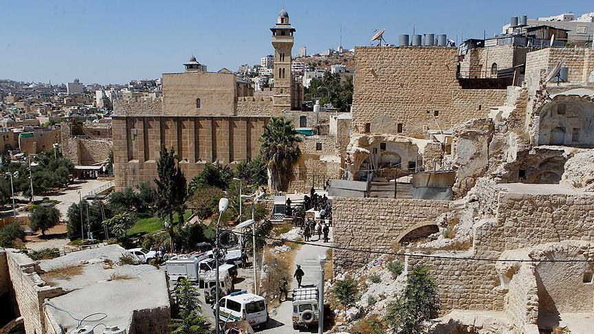 إسرائيل تمنع رفع الأذان 52 وقتا في المسجد الإبراهيمي الشهر الماضي