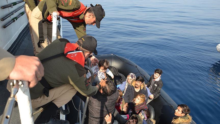 السلطات التركية توقف أعداداً كبيرة من المهاجرين غير الشرعيين خلال أسبوع