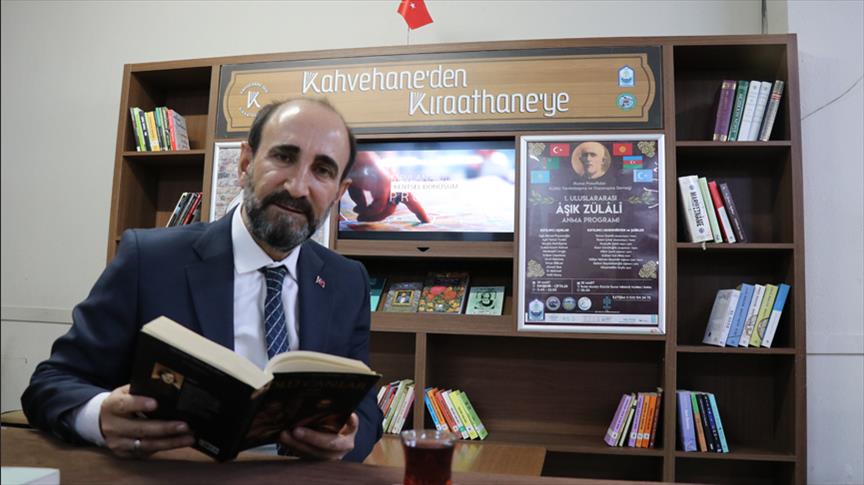 “قراءت خانة”.. مقاهي تركية تتحول لمكتبات شعبية