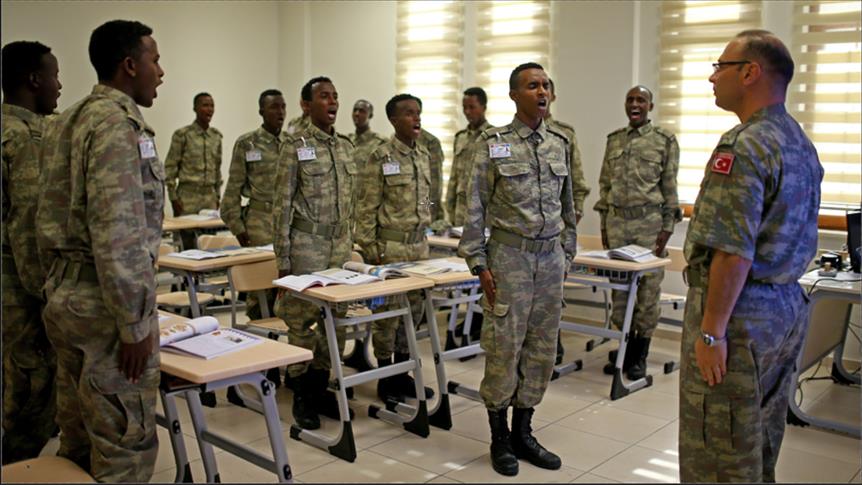 تركيا تدرّب الجيش الصومالي في أكبر مراكزها خارج البلاد