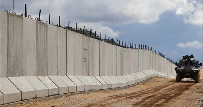 جدار إسرائيلي