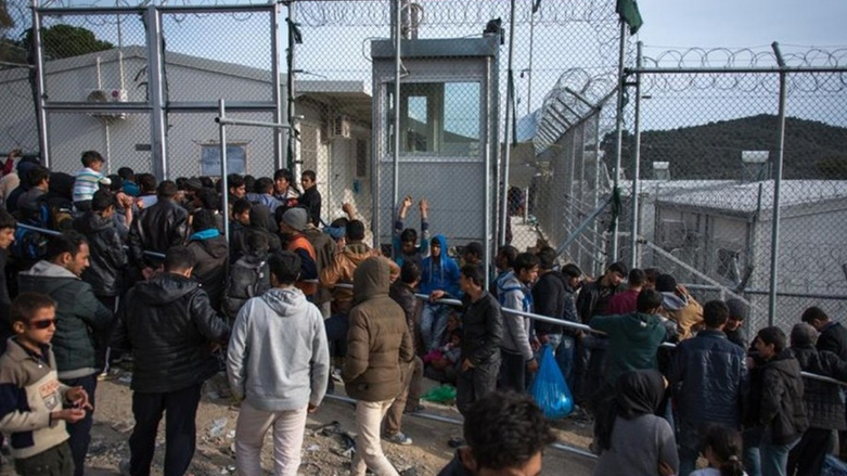 مواجهات دامية بين مهاجرين عرب وكورد في مخيم باليونان ومقتل لا يقل عن 4 أشخاص (فيديوهات)