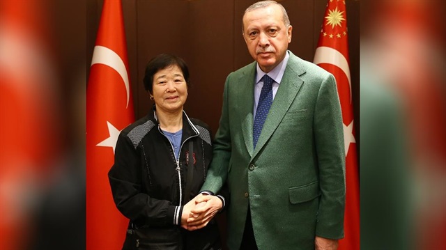 أردوغان يلتقي “بنت الحرب” الكورية في سيول