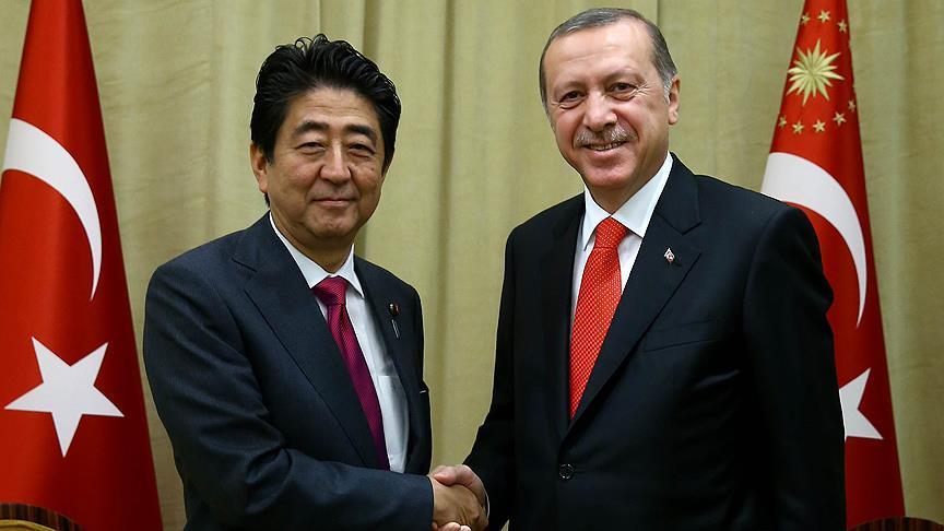 رئيس الوزراء الياباني يهنئ أردوغان بالنصر الذي حققه في الانتخابات