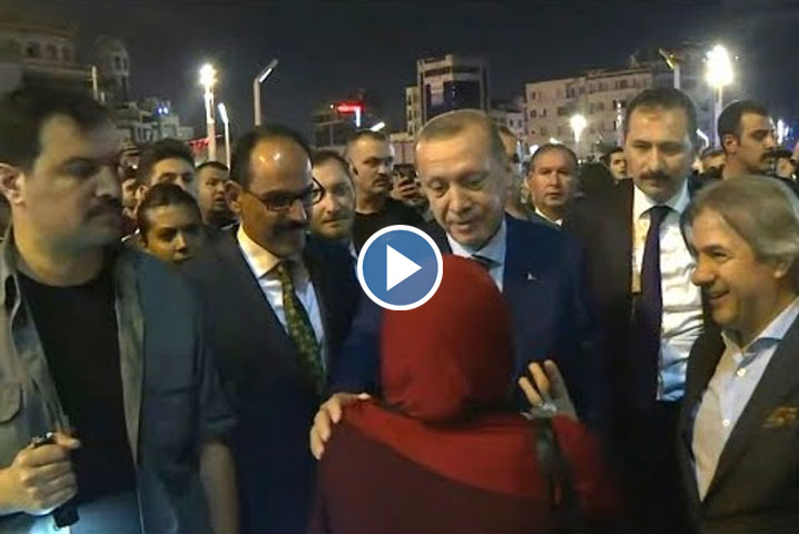 لقطة قصيرة للرئيس أردوغان يتكلم العربية مع سيدة عربية تشعل قلوب العرب وتحصد ملايين المشاهدات