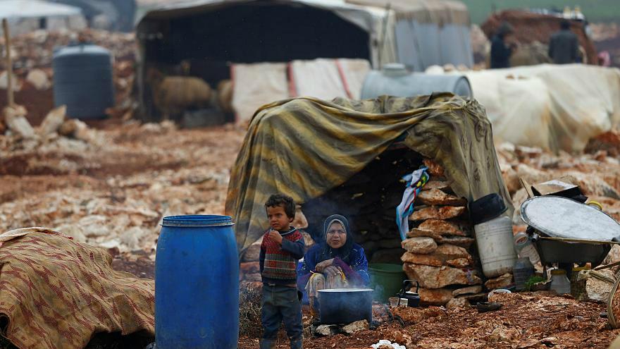 وزير لبناني: السوريون سبب تلوث البيئة