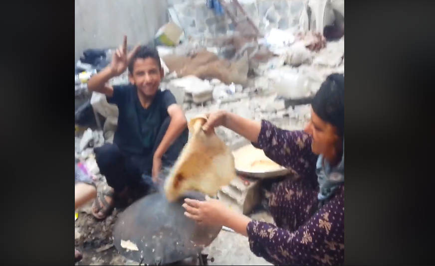 كاميرة جوال توثق اللحظات الأخيرة لعائلة سورية قبل إبادتها في الرقة