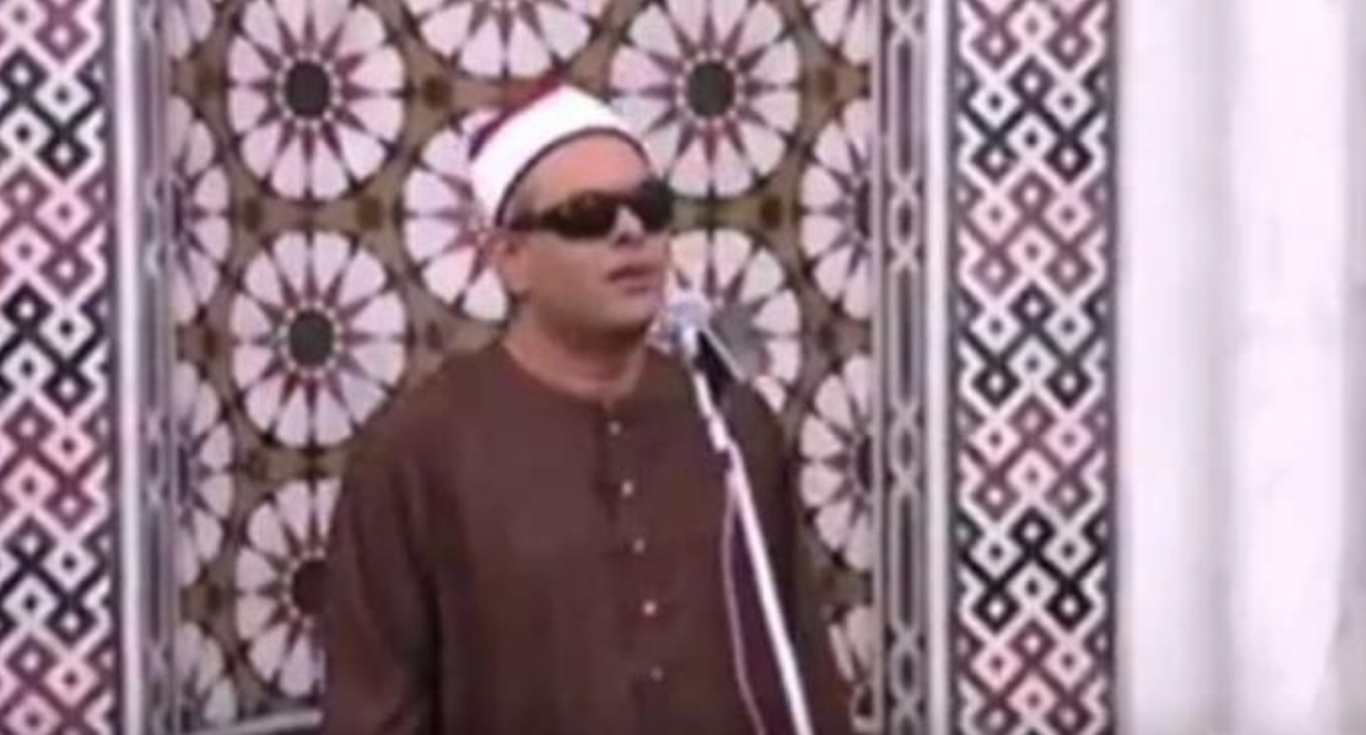 سخرية واسعة في مصر على خلفية قيام شيخ بالانشاد للحشاشين والخمرجية (فيديو)