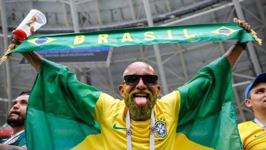 أفراح برازيلية بعد التأهل لربع نهائي المونديال
