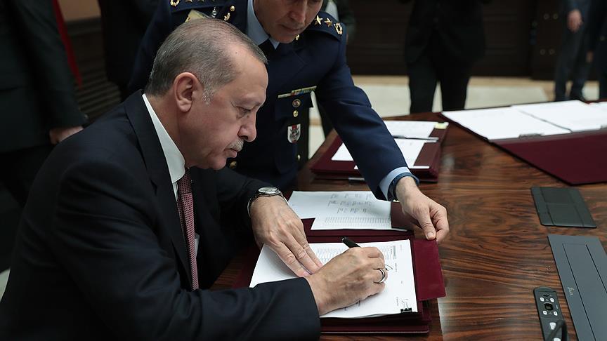 من هو “فخري قاصيرغا” الذي عينه أردوغان بمنصب كبير مستشاريه ؟!